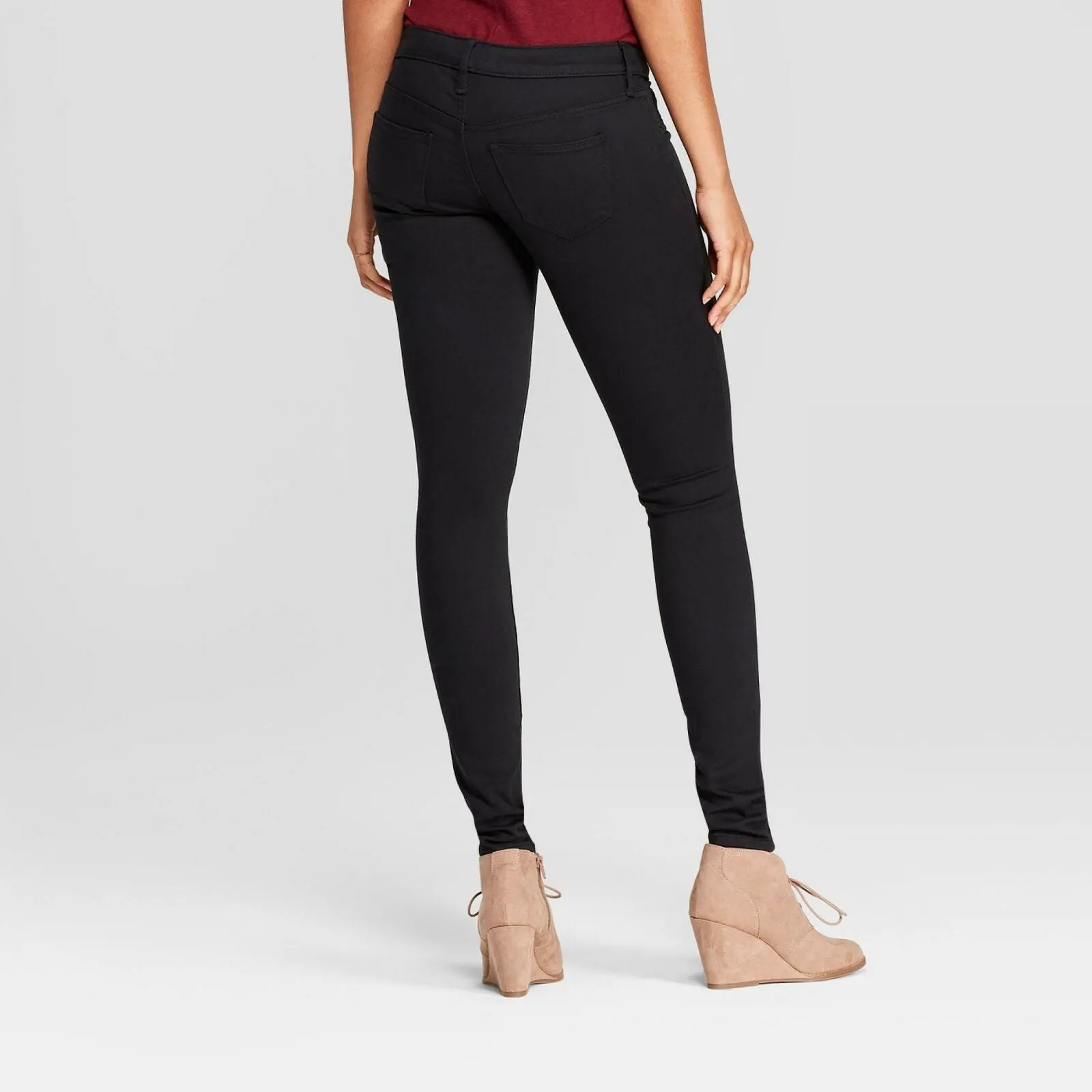 Universal Thread Women's Low Rise Jeggings